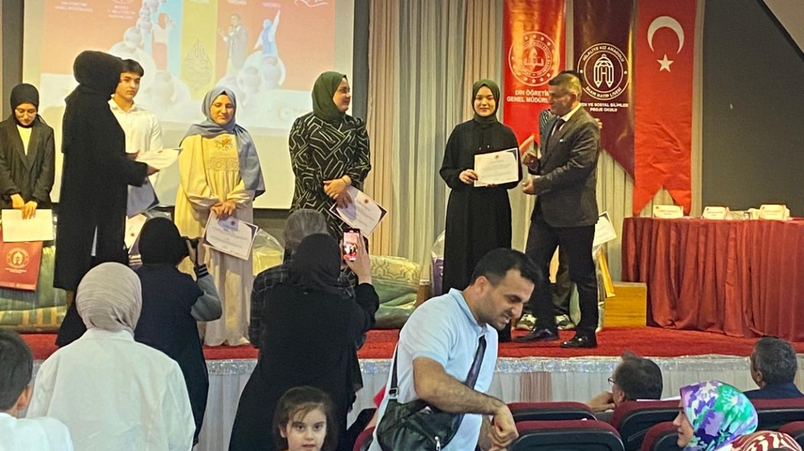 Arapça Şiir Okuma Yarışması